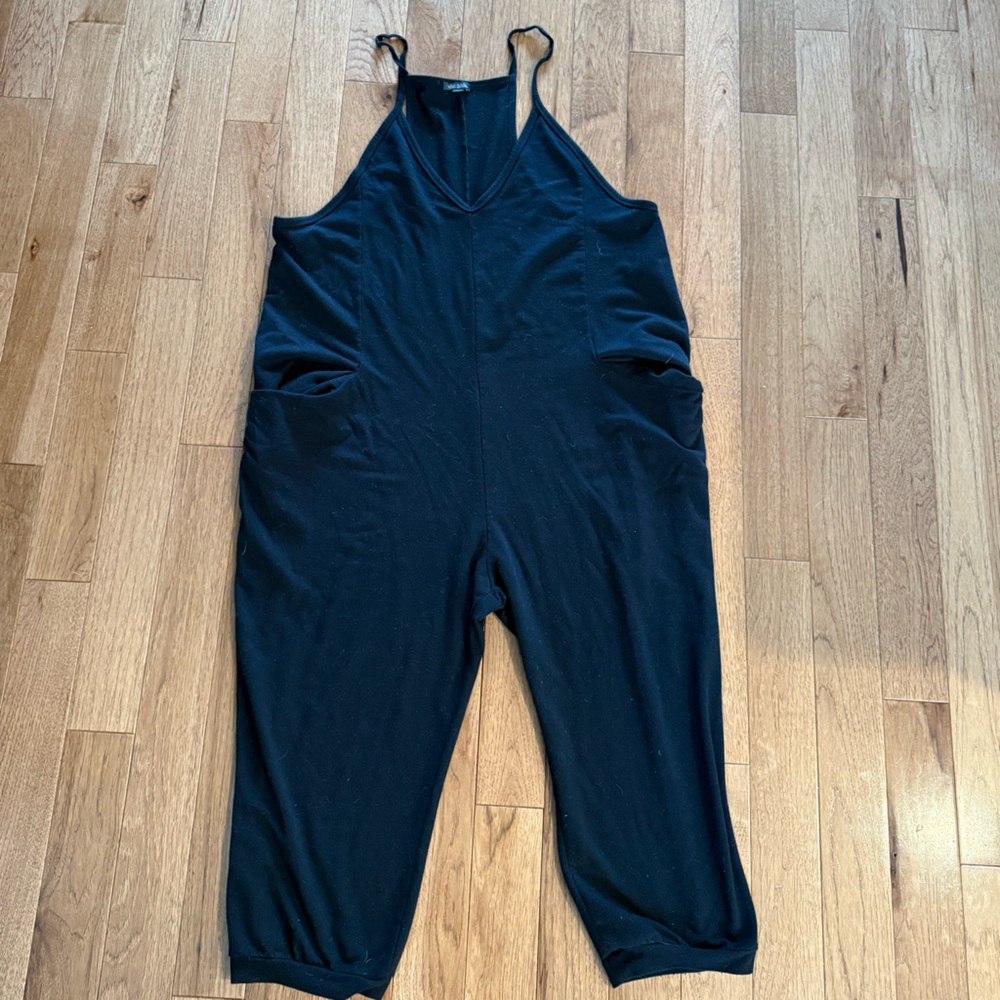 Black Sleeveless Jumpsuit